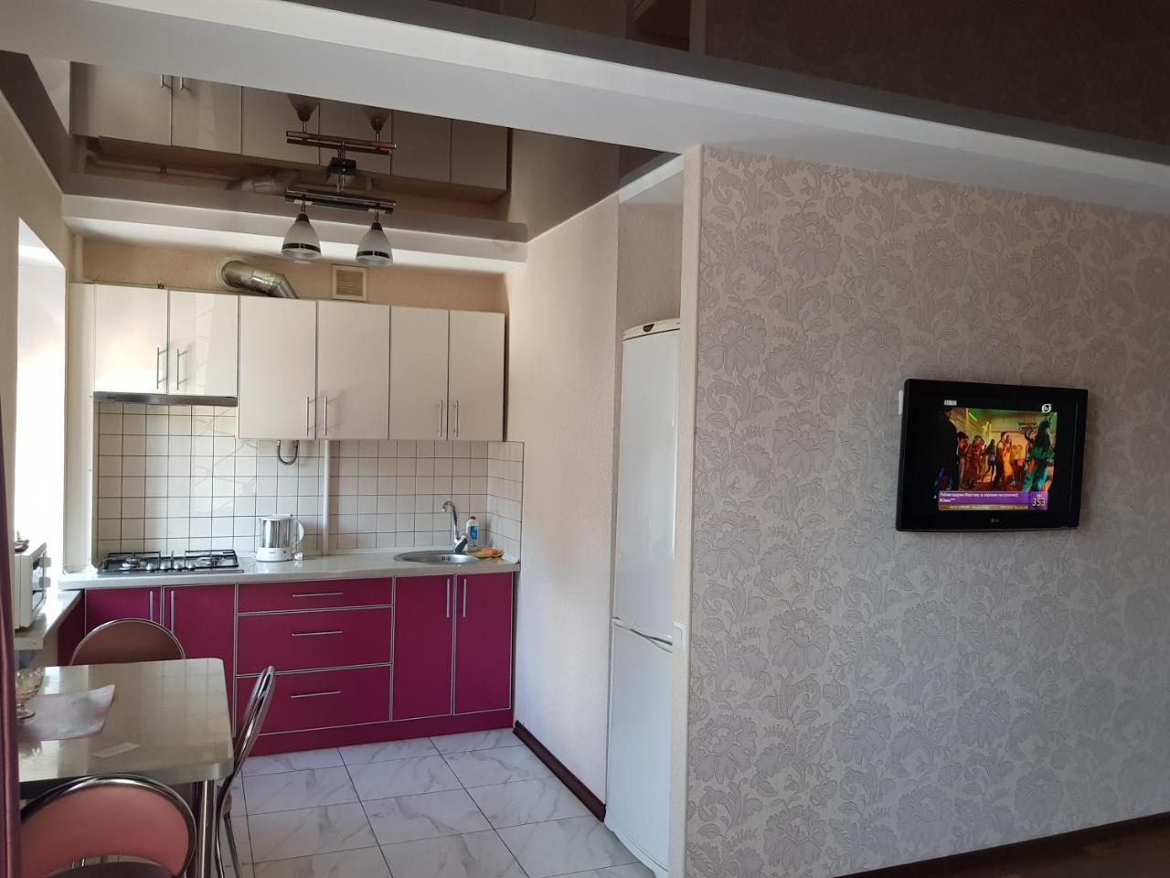 Апартаменты С Балконом Kharkiv Eksteriør billede